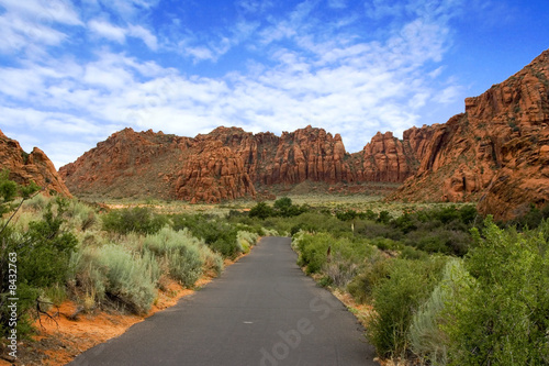 Path to the Redrock Mountains in Snow Canyon - Utah