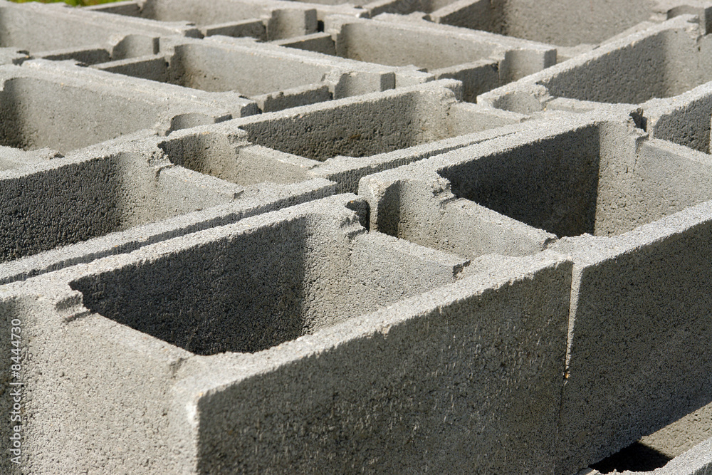 Shuttering blocks