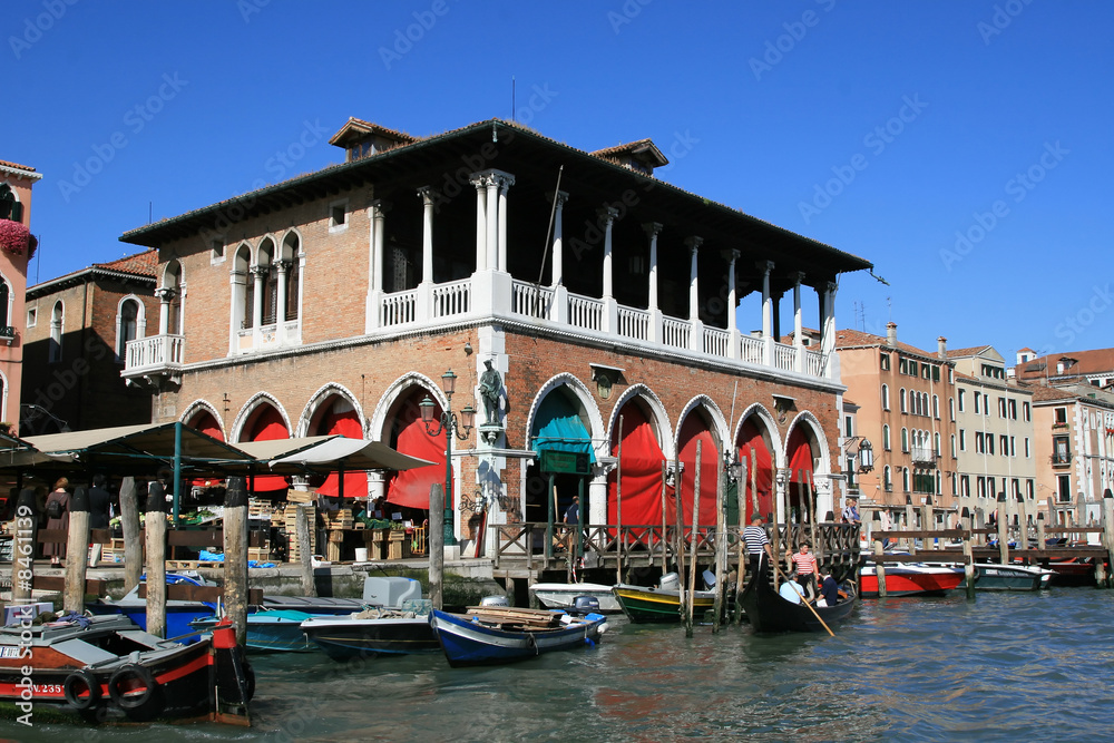 Fototapeta premium Old Market in Venice