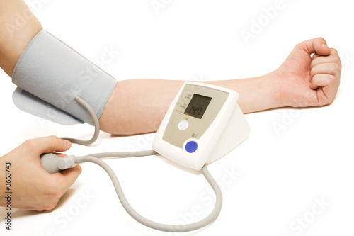 Monitoring blood pressure with tonometer