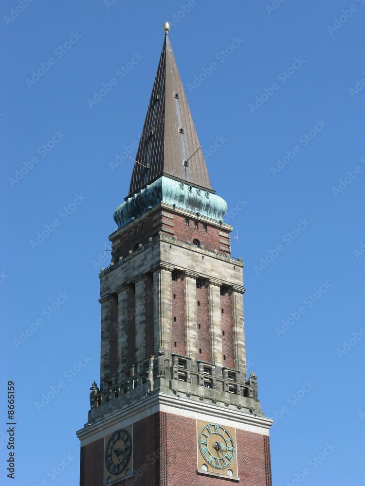 Fototapeta premium Rathausturm Kiel Hochformat