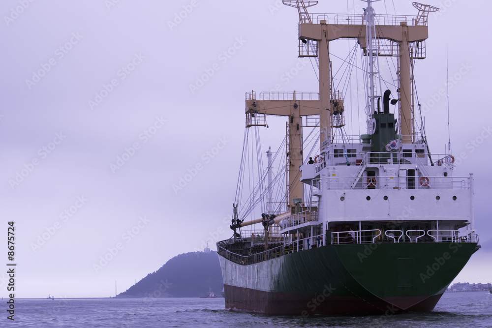 Naklejka premium Frachtschiff
