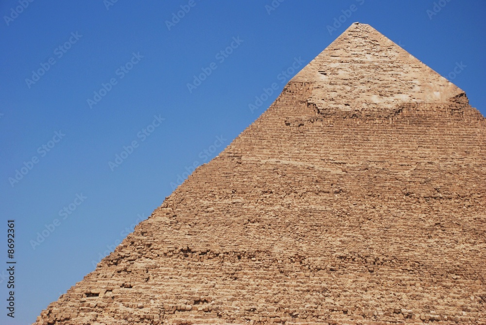 lato sinistro della grande piramide