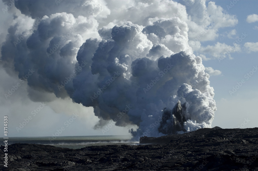 Fototapeta premium Kilauea Volcano enters ocean, Kalapana, Hawaii