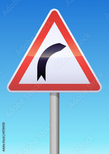 Panneau de danger virage à droite