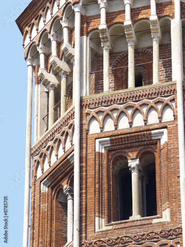 Campanario de San Gottardo en Milan-2