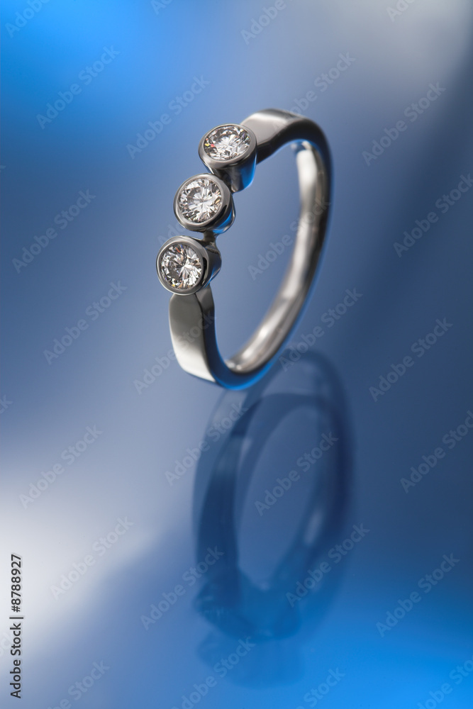 three briliant cut diamonds ring three briliant cut diamonds ring