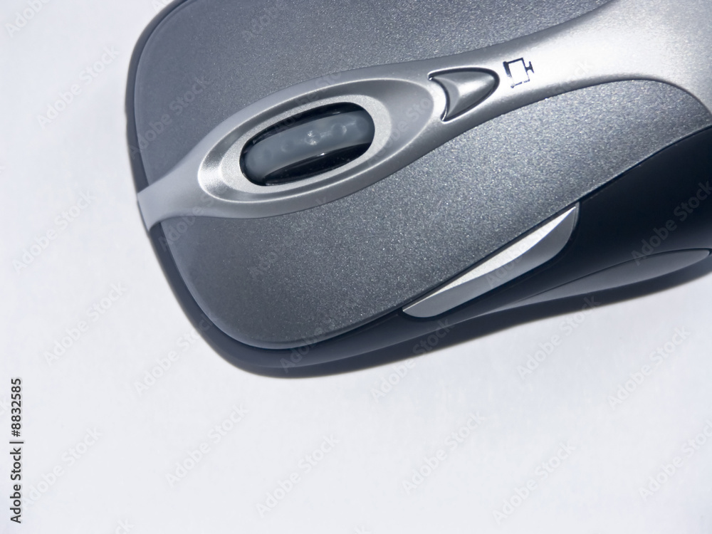 The image of the computer mouse on a homogeneous background