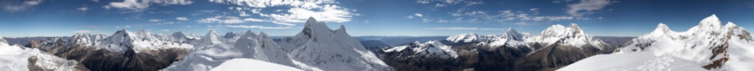 Leinwandbilder Panoramafotos Bergpanorama Rundblick vom Gipfel  © Alexander Zotov