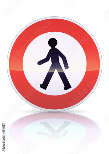 Accès interdit aux piétons (reflet métal)