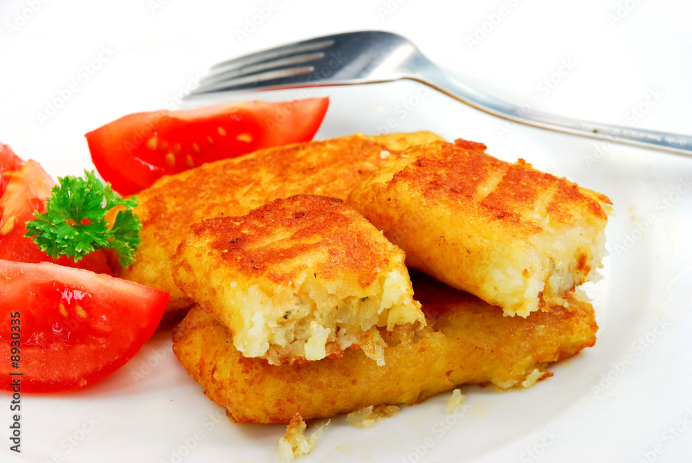 gefüllte teigtaschen , mit käse,kräutern gefüllte teigtaschen , mit käse,kräutern