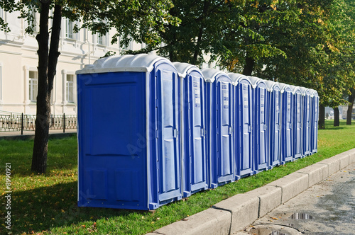 Quadro su tela transportable public street toilet