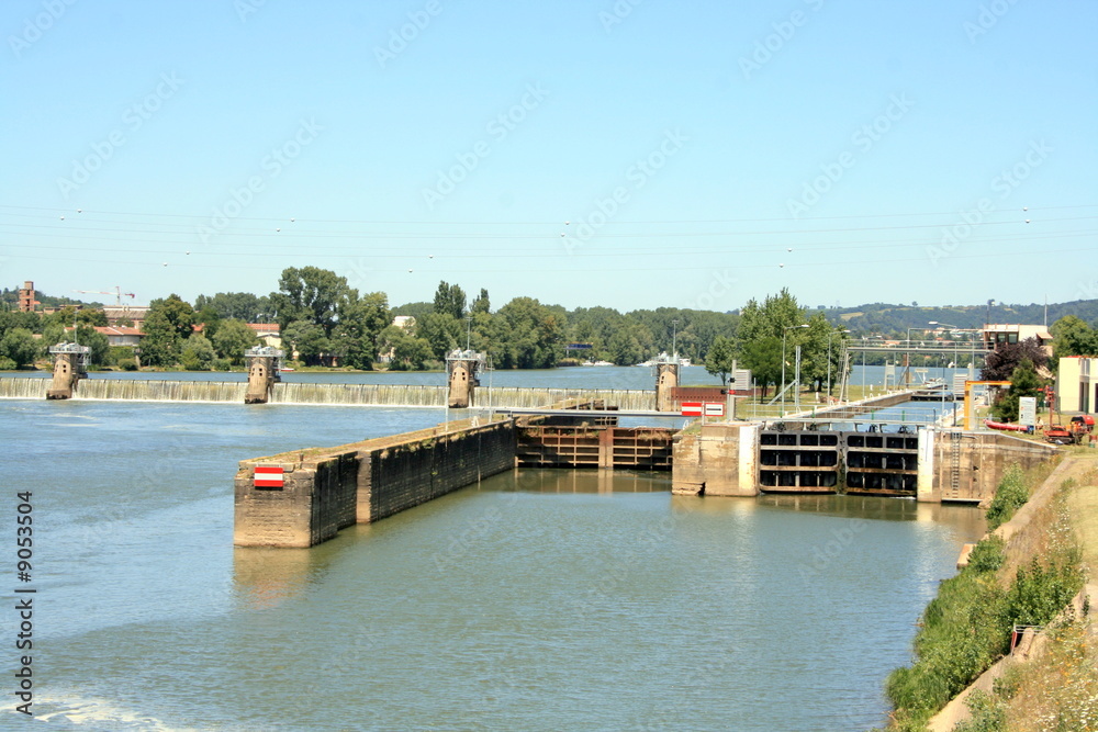 écluse et barrage