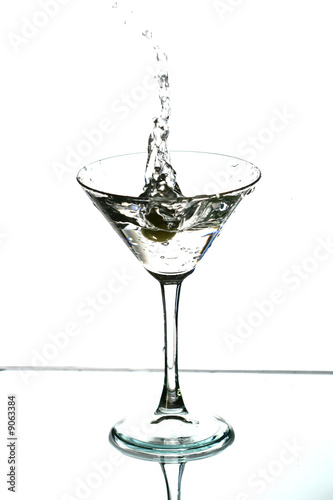 alcohol martini splash mixed cocktail