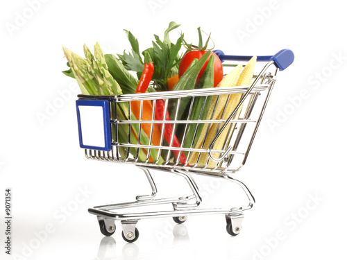 Einkaufswagen mit Gemüse