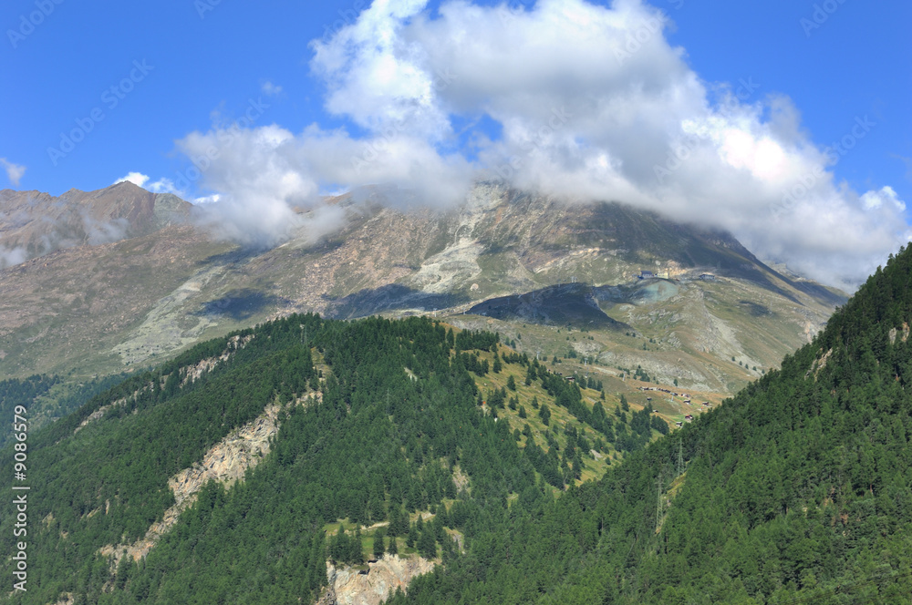 Fototapeta premium Sommet embrumé - Alpes suisses