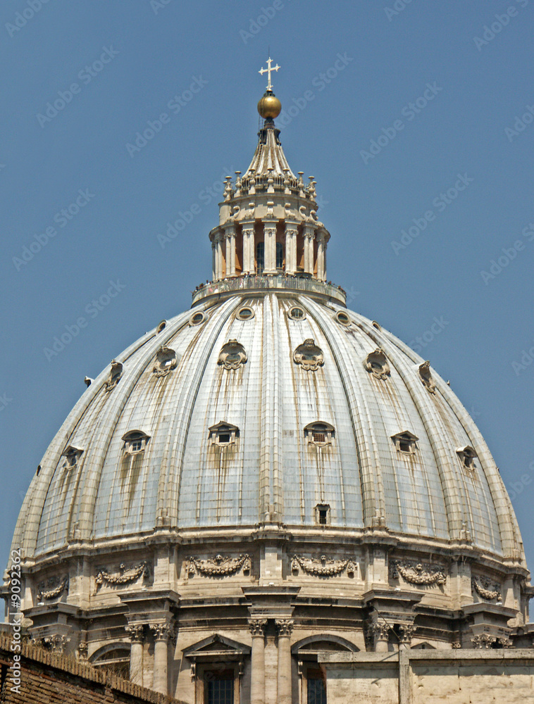 dôme de la basilique Saint-Pierre du Vatican à Rome dôme de la basilique Saint-Pierre du Vatican à Rome