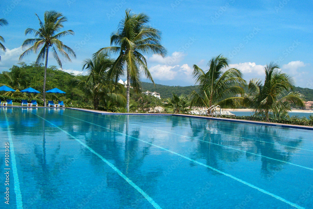 Huatulco pool