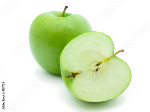 isolated green apple on white background