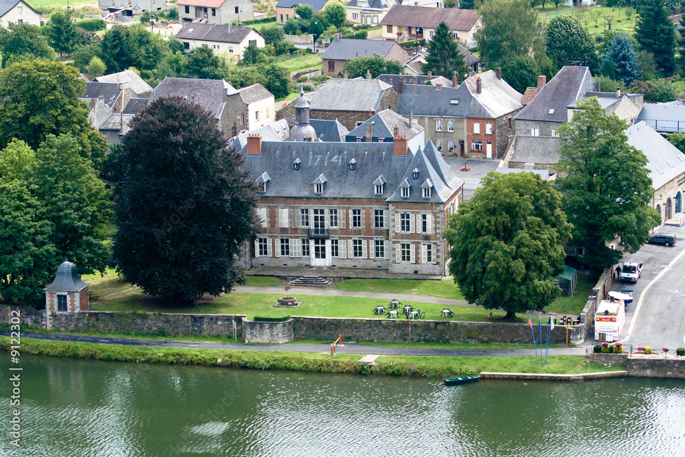 Obraz premium Ville ardennaise (Vireux)