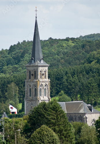 Eglise de Treignes (Belgique) © Uolir