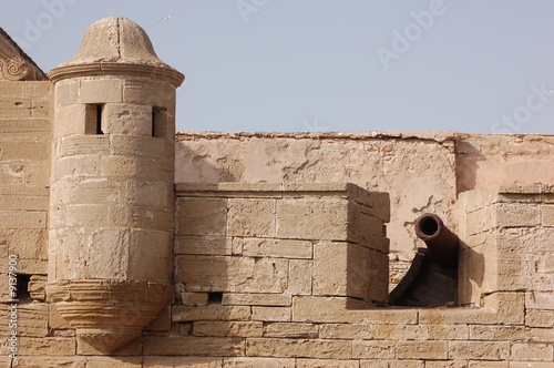 tour de gue ; Remparts d'Essaouira ; Maroc photo