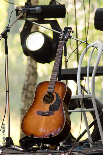 acoustic guitar guitar on the scene, before the show