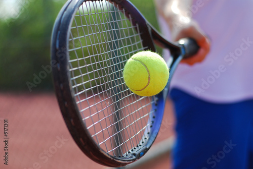 Tennis racket and ball © Sto