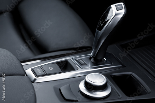 The gear-change lever in the modern car