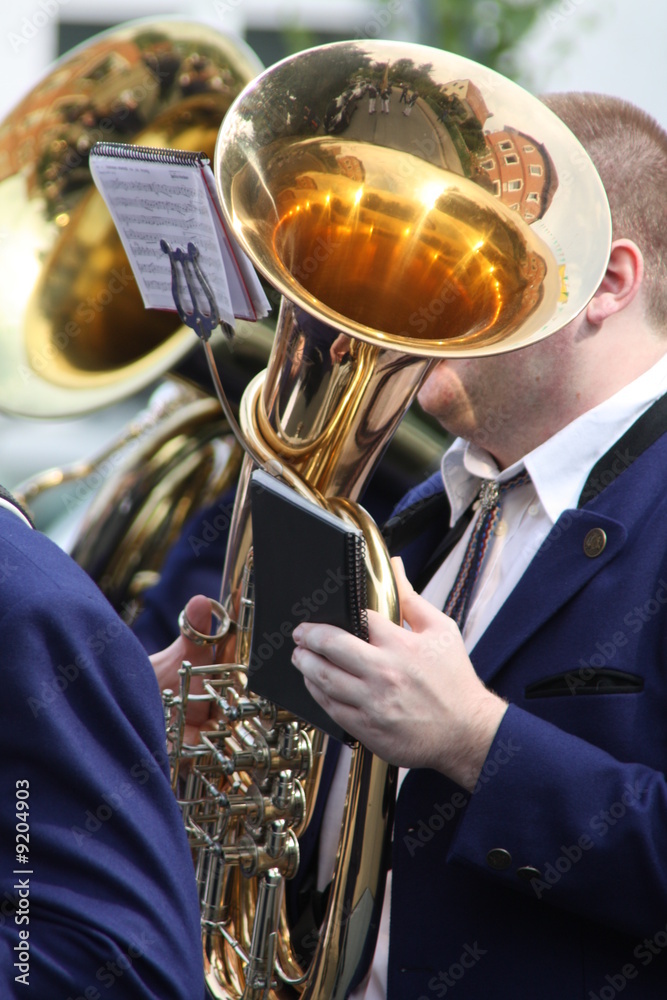 Tuba