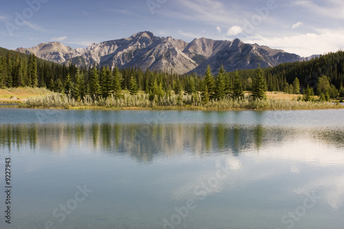 Fototapeta Naklejka Na Ścianę i Meble -  Cascade Pond in August in Banff National Park Canada