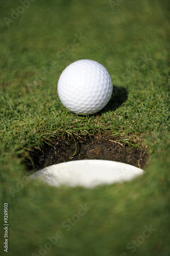 golfball close to the hole