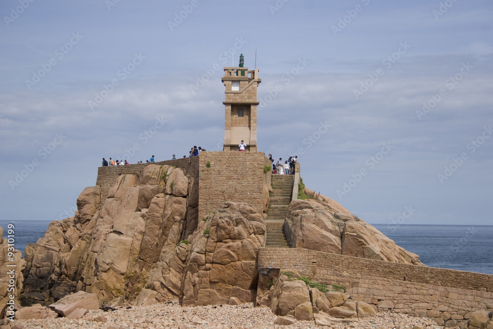Phare du Paon sur l'Ile de Bréhat Phare du Paon sur l'Ile de Bréhat