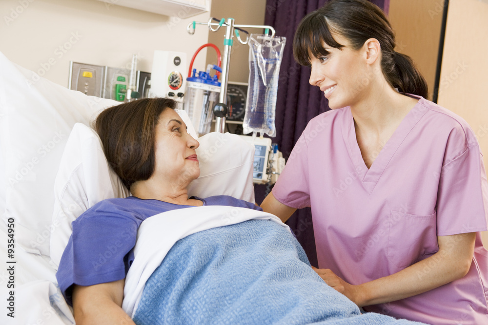 Obraz premium Nurse Talking To Patient
