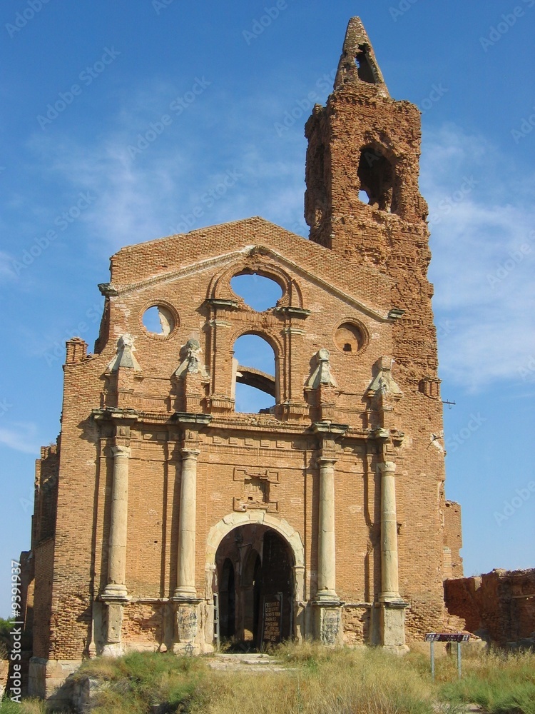Foto de Iglesia de San Martín Obispo en Belchite, Zaragoza