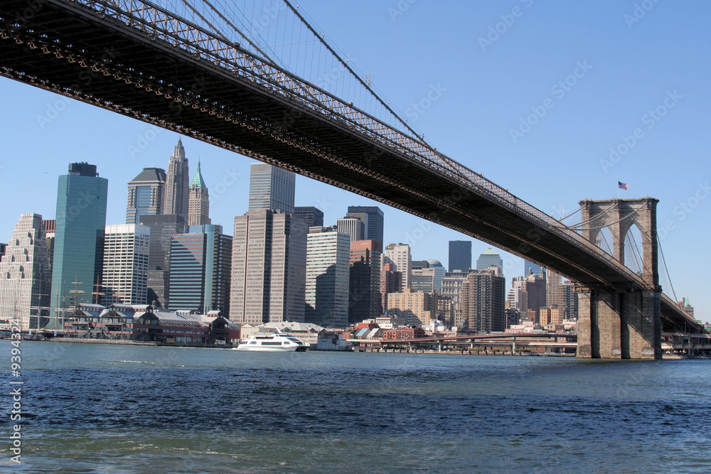 Fototapeta Brooklyn Bridge and Manhattan skyline on a Clear Blue day
