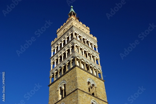 Pistoia: Cattedrale di S. Zeno, il Campanile 3