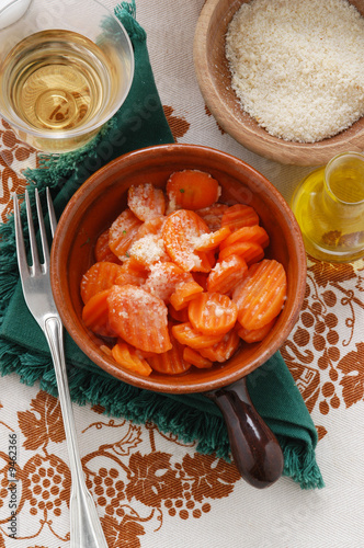 Carote alla parmigiana - Contorni Emilia Romagna photo