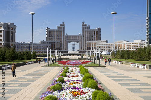 Avenue of the Republik with Ministry of natural resources