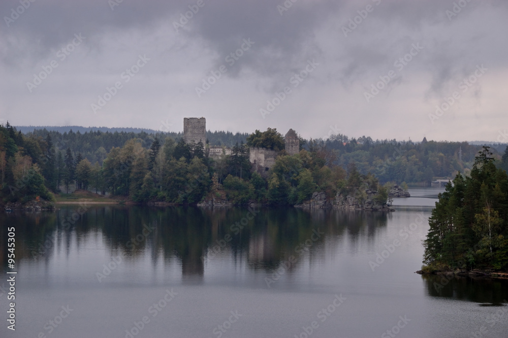 düstere Burg