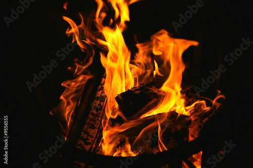 Hot flames © LVDESIGN