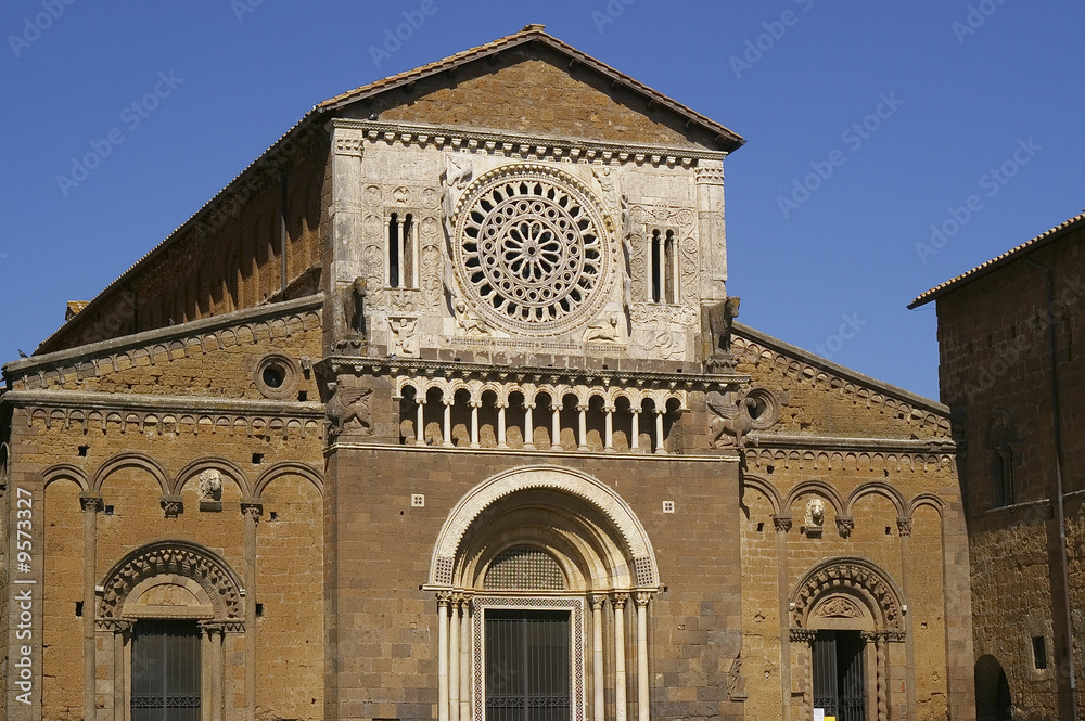 Antica chiesa di san pietro a Tuscania