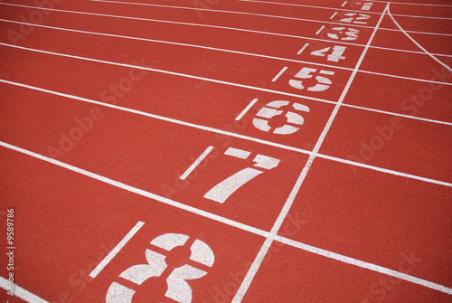 finish line of running tracks