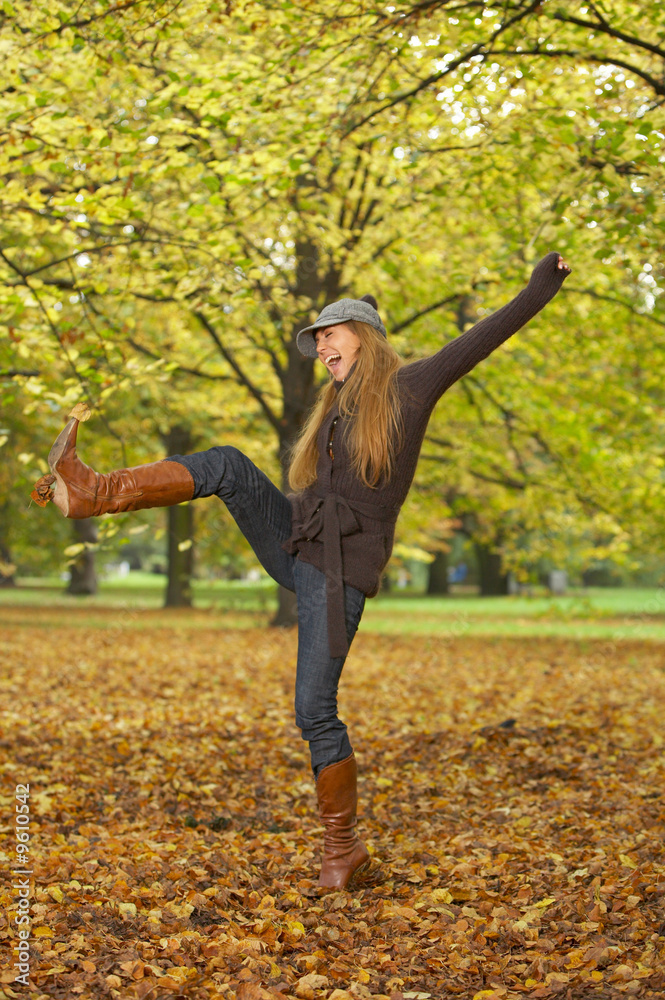 Beautiful sexy woman in natural autumn outdoors Beautiful sexy woman in natural autumn outdoors