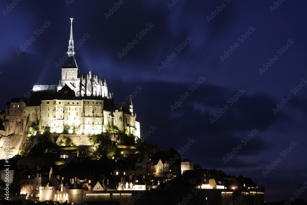 a view of the mont saint michel