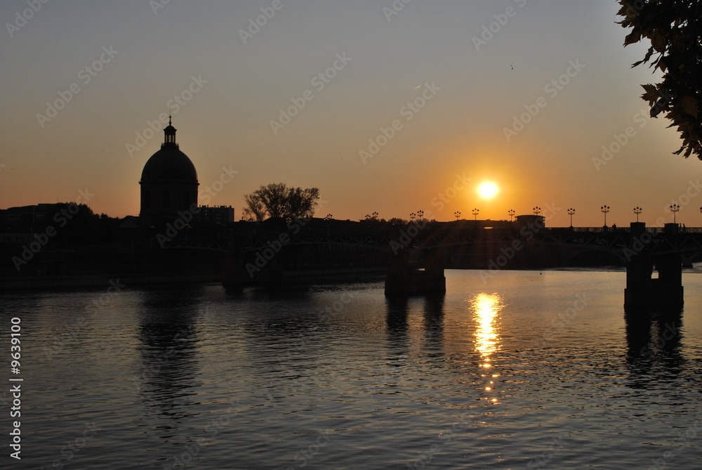 couché de soleil sur Toulouse