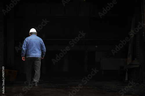 Schilderij op canvas obrero entrando a la fabrica