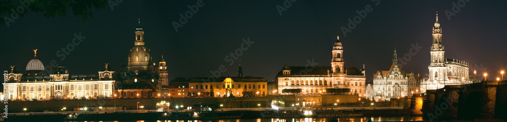 Panorama de Dresde la nuit