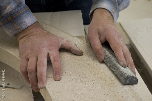 Mains de tailleur de pierre 3152