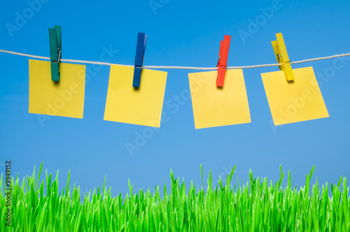 Hanging  post it photo